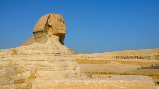 スフィンクスと夢の碑